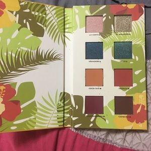 Alamar eyeshadow palette